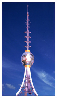 ���P��b��� չ�F(xi��n)�����I(l��ng)���L(f��ng)��