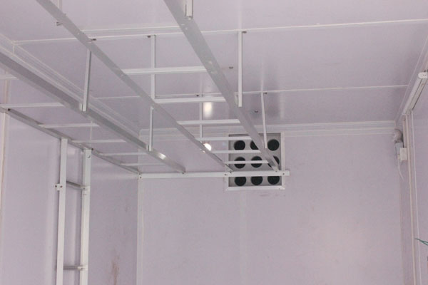 һ�w���Ƅ�ͨ�Ż�վ